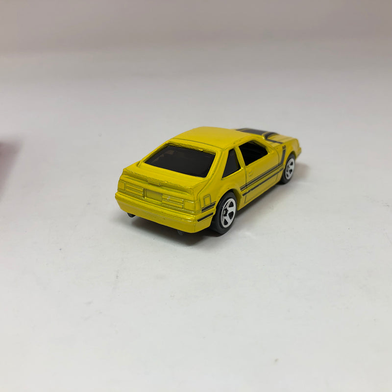 1992 Ford Mustang * Hot Wheels 1:64 scale Loose Diecast