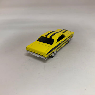 '66 Ford 427 Fairlane * Hot Wheels 1:64 scale Loose Diecast