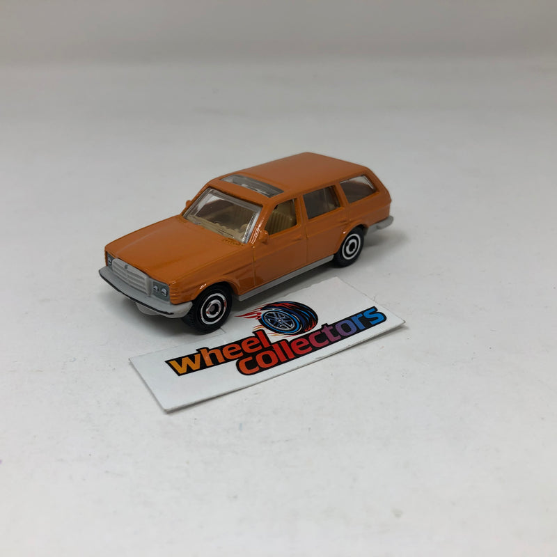 1980 Mercedes-Benz W123 Wagon * Matchbox Loose 1:64 Scale