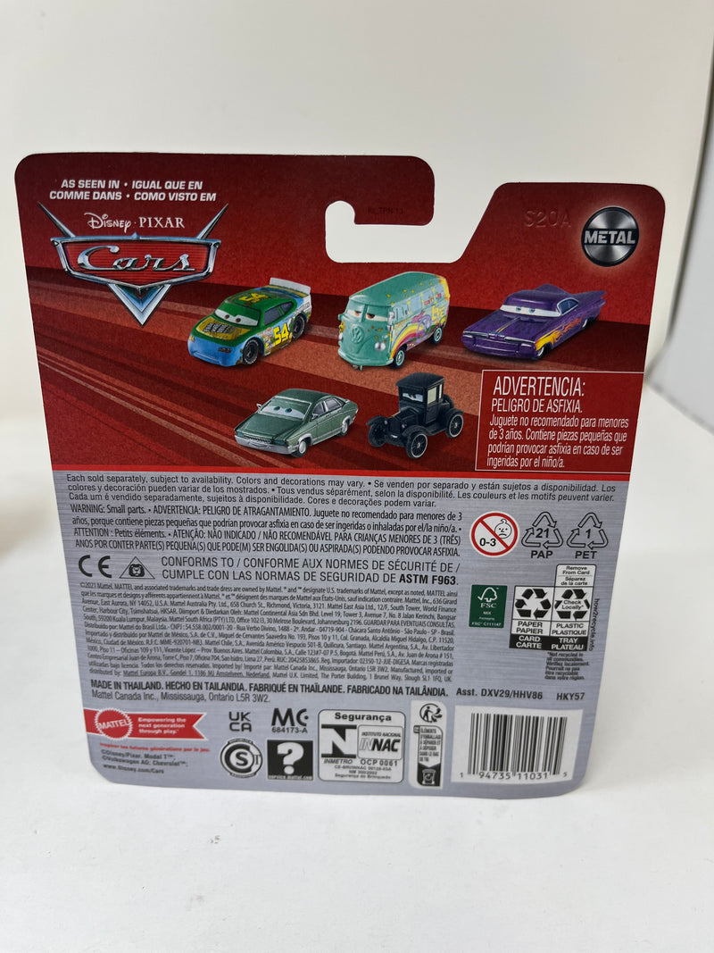 Dexter Hoover w/ Green Flag * NEW! Disney Pixar CARS On The Road * NEW!