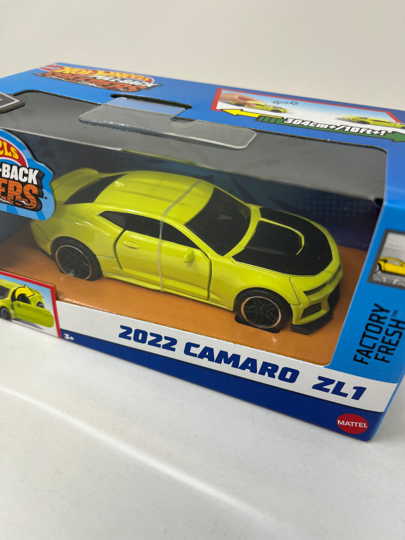 2022 Chevy Camaro ZL1 * Green * 2024 Hot Wheels Pull-Back Speeders 1:43 scale