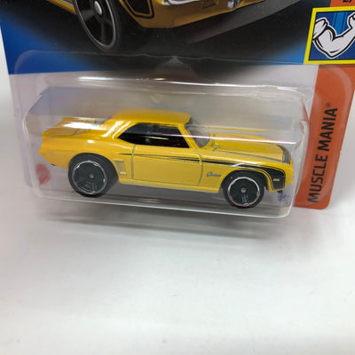 '69 Chevy Camaro #193 * Yellow * 2022 Hot Wheels