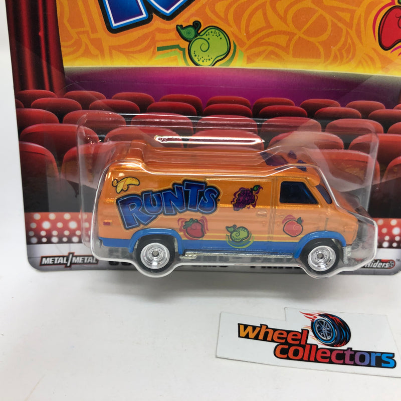 Custom GMC Panel Van Runts * Hot Wheels Pop Culture Nestle