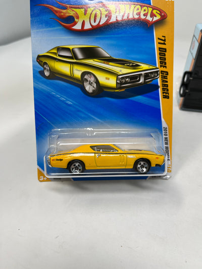 '71 Dodge Charger #36 * Yellow * 2010  Hot Wheels