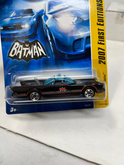 TV Series Batmobile #15 * Batman * 2007 Hot Wheels