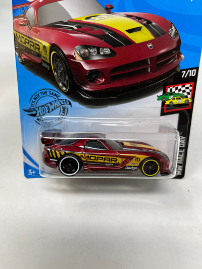 Dodge Viper SRT10 ACR #50 * Red * 2020 Hot Wheels