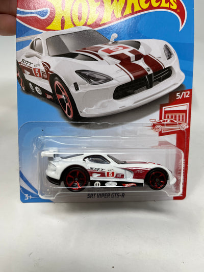 SRT Viper GTs-R #124 * 2019 Hot Wheels * White Target Red Edition Series