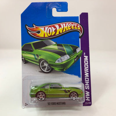'92 Ford Mustang #225 * GREEN * 2013 Hot Wheels