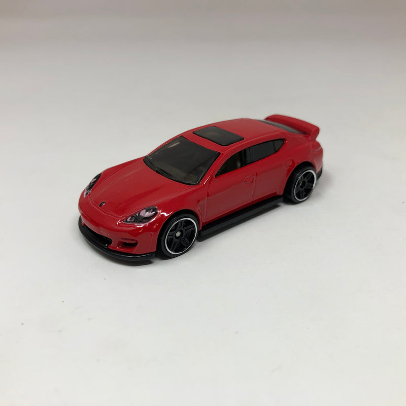 Porsche Panamera * Hot Wheels 1:64 scale Loose Diecast