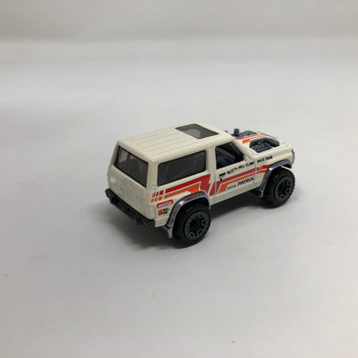 Nissan Patrol * Hot Wheels 1:64 scale Loose Diecast