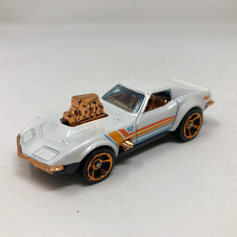 1968 Chevy Corvette Gas Monkey * Hot Wheels 1:64 scale Loose Diecast