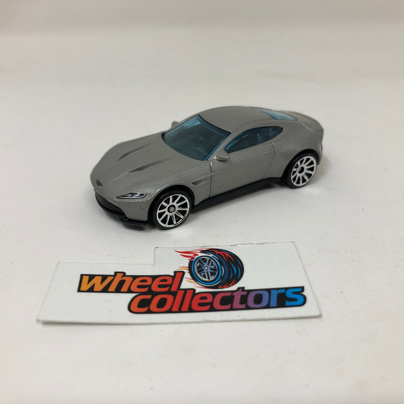 Aston Martin DB10 * Hot Wheels Loose 1:64 Scale Diecast Model