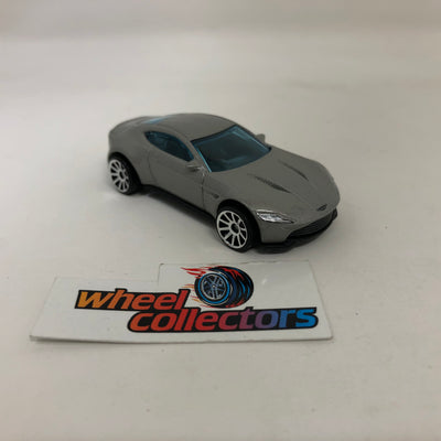 Aston Martin DB10 * Hot Wheels Loose 1:64 Scale Diecast Model