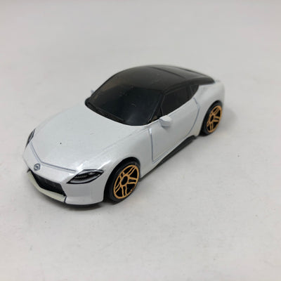 Nissan Z Proto * 1:64 scale Loose Diecast Hot Wheels