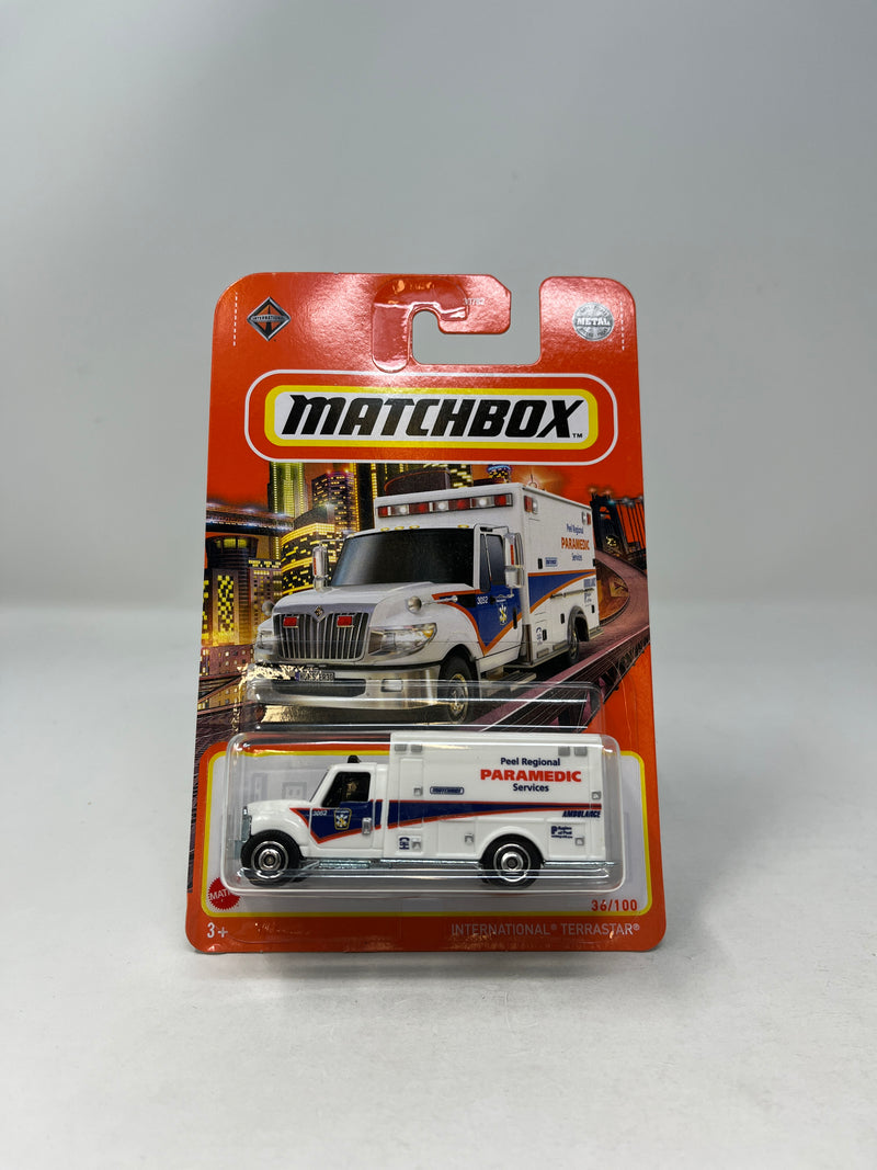 International Terrastar Paramedic * White * Matchbox Basic Series