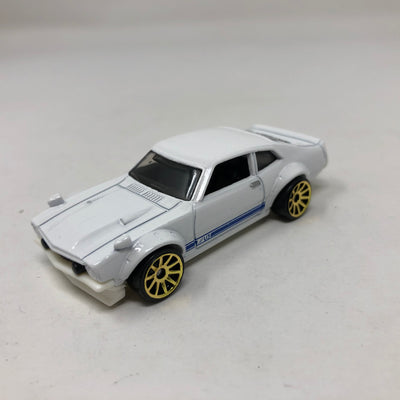 Ford Maverick * 1:64 scale Loose Diecast Hot Wheels