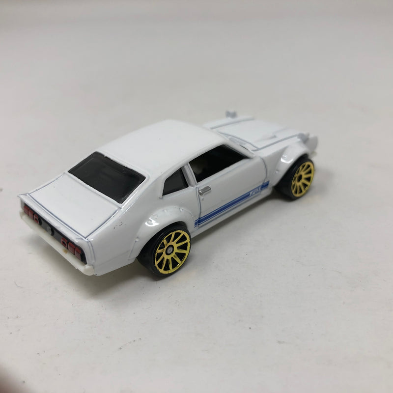 Ford Maverick * 1:64 scale Loose Diecast Hot Wheels