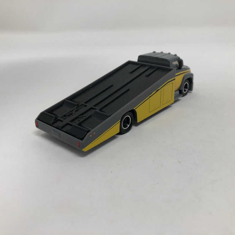 Carry On Car Hauler * Hot Wheels 1:64 scale Loose Diecast