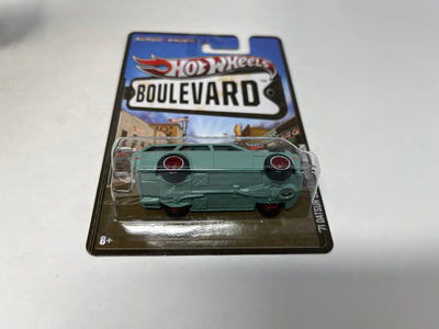 '71 Datsun Bluebird Wagon * Hot Wheels Boulevard