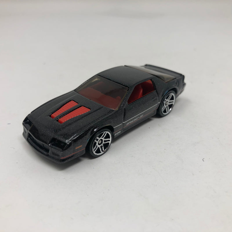 1985 Chevrolet Camaro IROC * Hot Wheels 1:64 scale Loose Diecast