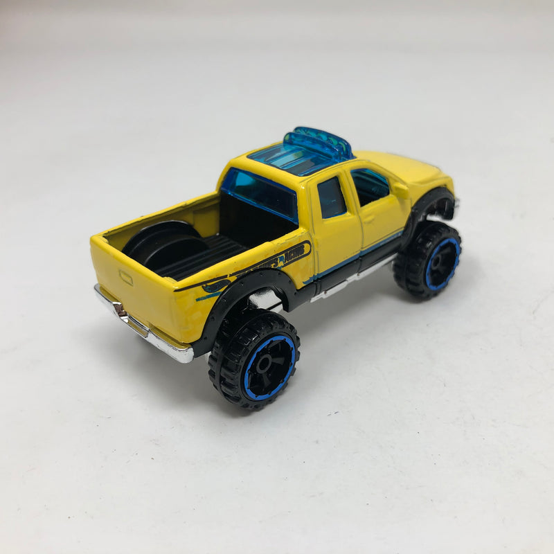 2010 Toyota Tundra * Hot Wheels 1:64 scale Loose Diecast