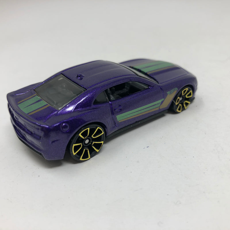 2013 Chevy Camaro Special Edition * Hot Wheels 1:64 scale Loose Diecast