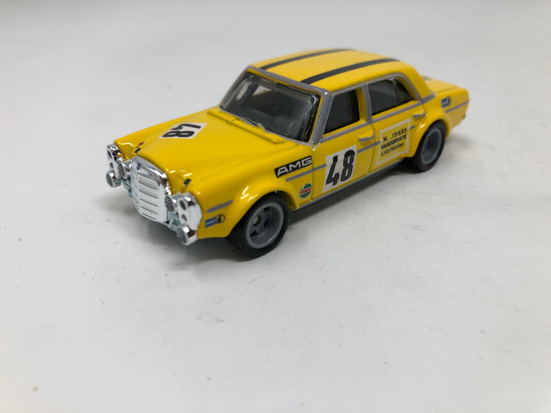 Mercedes-Benz 300 SEL 6.8 AMG * Hot Wheels 1:64 scale Loose Diecast