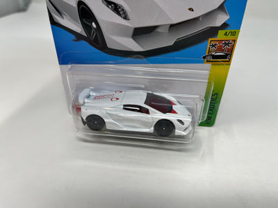 Lamborghini Sesto Elemento #204 * White * 2024 Hot Wheels Case L