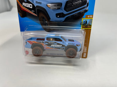 '20 Toyota Tacoma #198 * Blue * 2024 Hot Wheels Case L