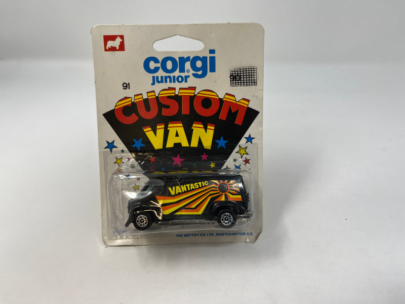 Custom Van * Corgi junior 1:64 scale