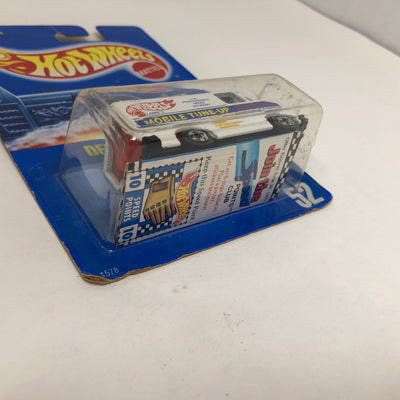 Delivery Truck #52 Mobile Tune-Up * Hot Wheels Blue Card