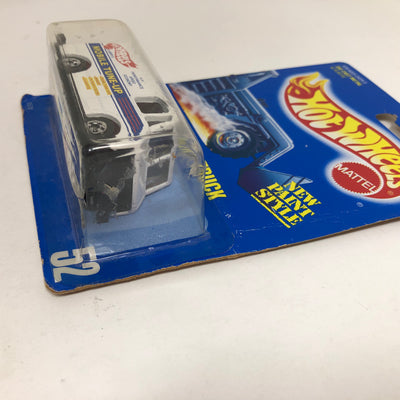 Delivery Truck #52 Mobile Tune-Up * Hot Wheels Blue Card