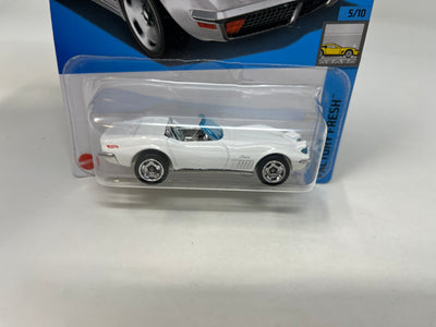 '72 Stingray Convertible #47 * White * 2024 Hot Wheels