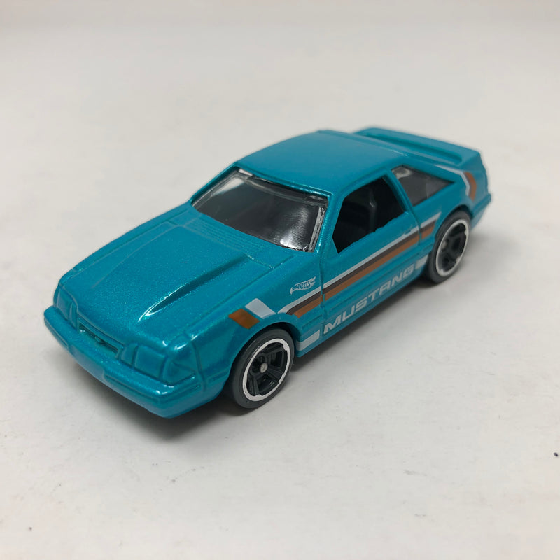 1992 Ford Mustang * Hot Wheels 1:64 scale Loose Diecast