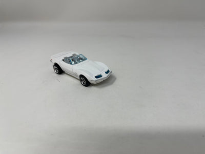 1972 Stingray Corvette Convertible * WHITE * Hot Wheels 1:64 scale Loose diecast