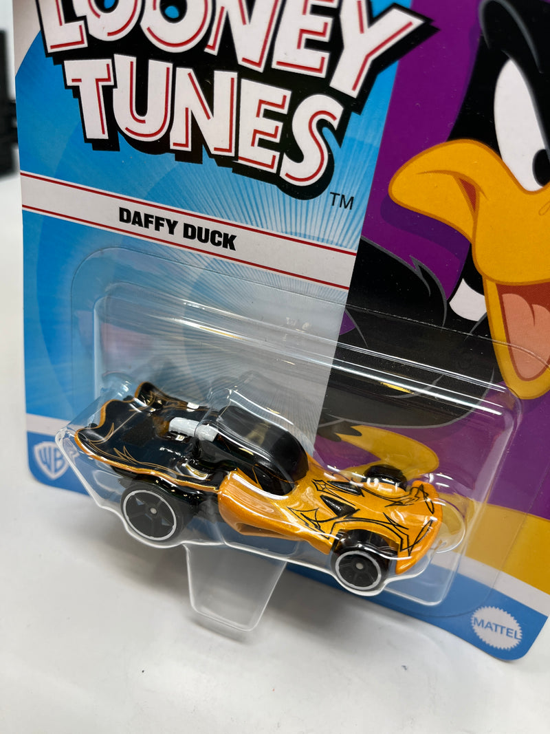 Daffy Duck * Hot Wheels Looney Tunes Character Cars