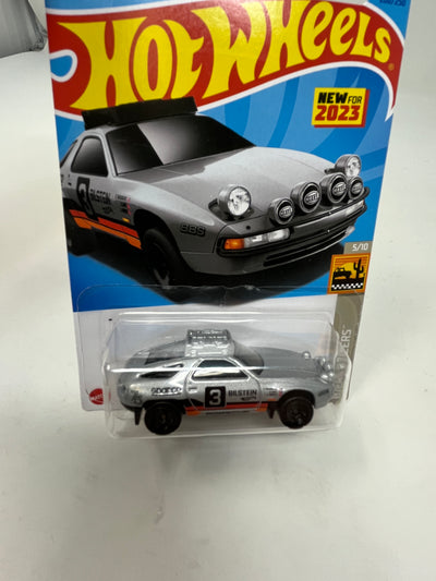 Porsche 928S Safari #208 * Grey * 2024 Hot Wheels Basic