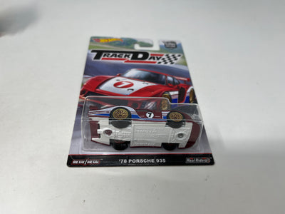 '78 porsche 935 * Hot Wheels Car Culture Track Day