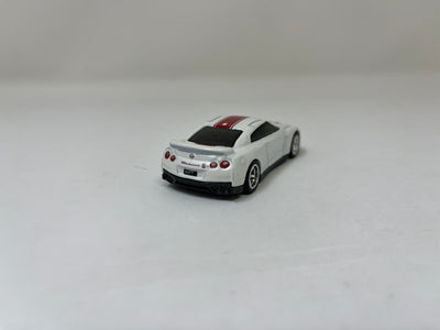 '17 Nissan Skyline GT-R R35 * Hot Wheels 1:64 scale Custom Build w/ Rubber Tires