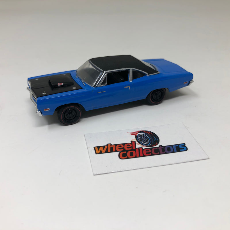 1969 Plymouth HEMI Road Runner * M2 Machines 1:64 scale Loose Diecast