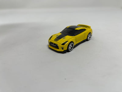 '17 Nissan Skyline GT-R R35 * Hot Wheels 1:64 scale Custom Build w/ Rubber Tires