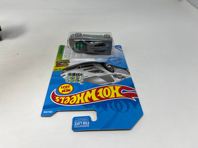 McLaren F1 #235 * Silver * 2017 Hot Wheels w/ Factory Holo