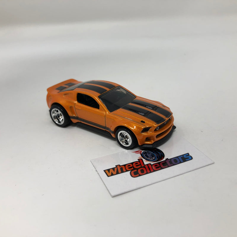 Custom Ford Mustang Car Culture * Hot Wheels 1:64 scale Loose