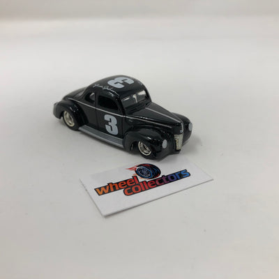 1940 Ford Stockcar Racing Series * Hot Wheels 1:64 scale Loose