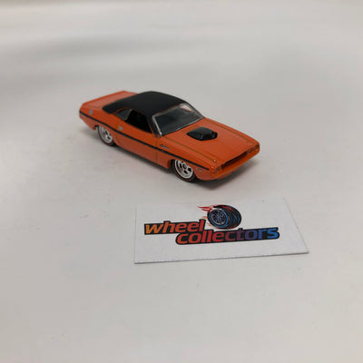 1970 Dodge Hemi Challenger Garage * Hot Wheels 1:64 scale Loose