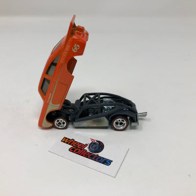 '56 Volkswagen Fastback Garage * Hot Wheels 1:64 scale Loose