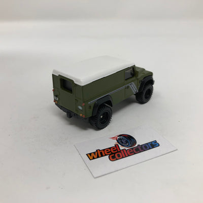 Land Rover Defender 110 Hard Top * Hot Wheels 1:64 scale Loose