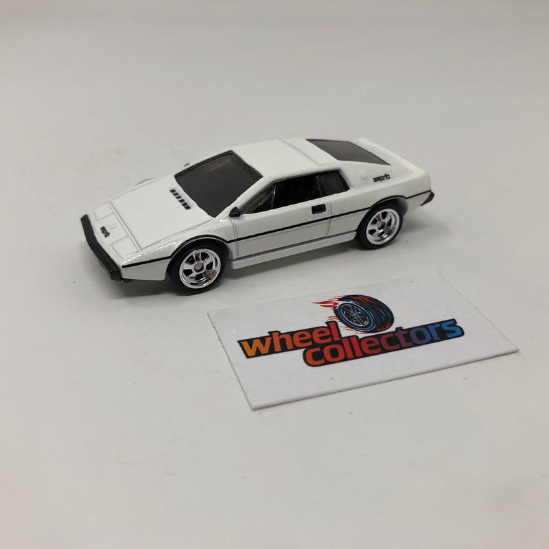 Lotus Esprit S1 * Hot Wheels 1:64 scale Loose Diecast