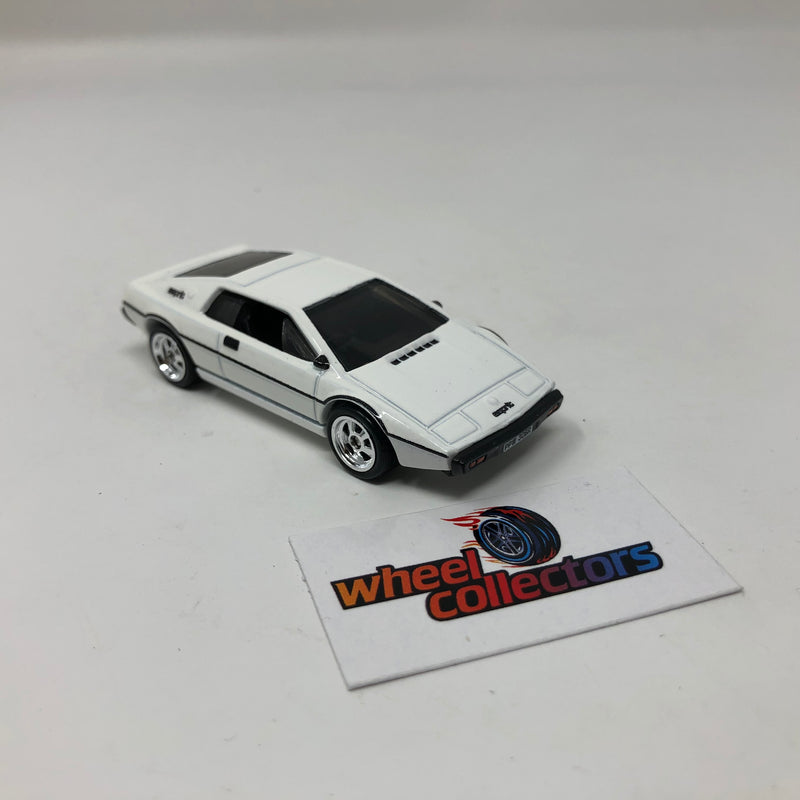 Lotus Esprit S1 * Hot Wheels 1:64 scale Loose Diecast