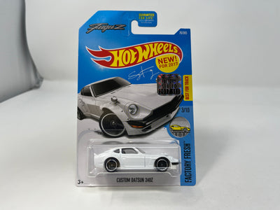 Custom Datsun 240Z #76 * WHITE * 2017 Hot Wheels w/ Factory Holo